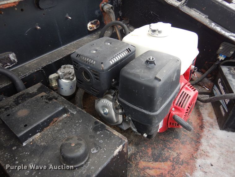 image for item DK4307 1985 Hyster  lowboy equipment trailer