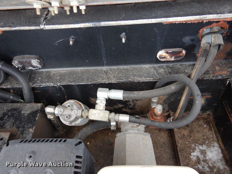 image for item DK4307 1985 Hyster  lowboy equipment trailer