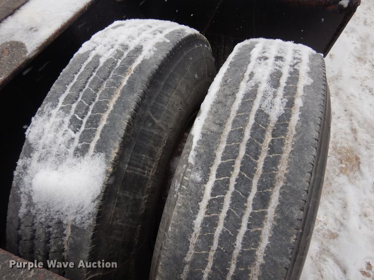 image for item DK4307 1985 Hyster  lowboy equipment trailer