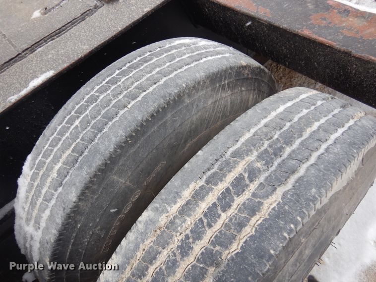 image for item DK4307 1985 Hyster  lowboy equipment trailer