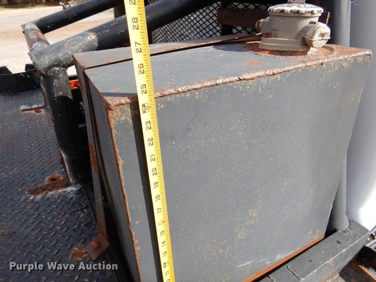 image for item DK4364 2008 Ford F750  winch truck