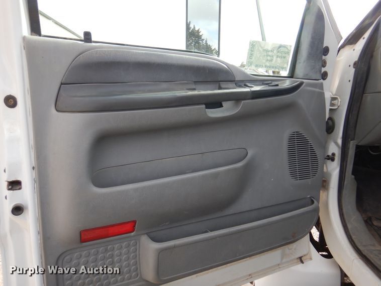 image for item DK4364 2008 Ford F750  winch truck