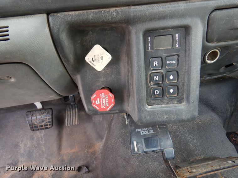 image for item DK4364 2008 Ford F750  winch truck