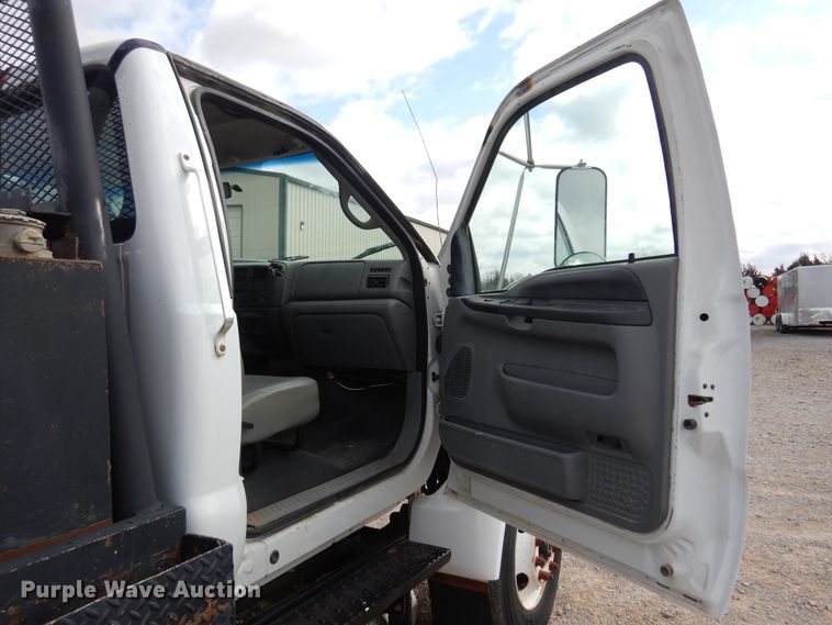 image for item DK4364 2008 Ford F750  winch truck