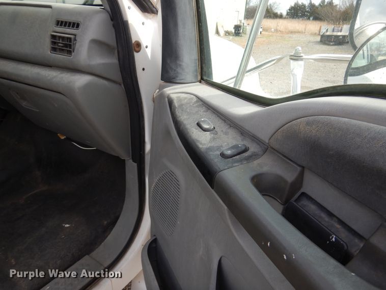 image for item DK4364 2008 Ford F750  winch truck