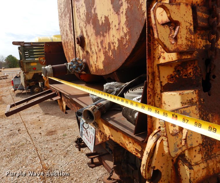 image for item DK4396 1982 International S1954  dump truck