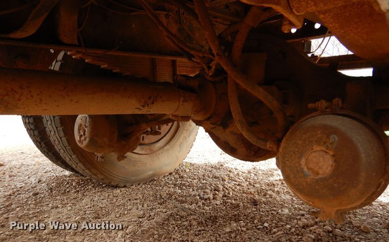 image for item DK4396 1982 International S1954  dump truck