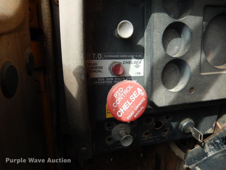 image for item DK4396 1982 International S1954  dump truck