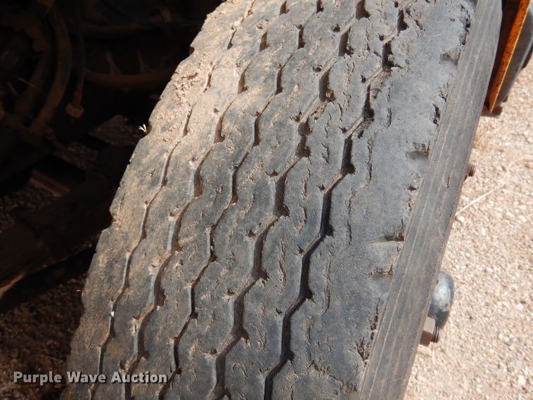 image for item DK4396 1982 International S1954  dump truck