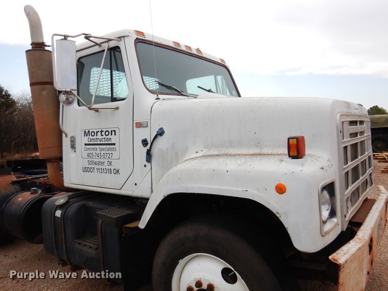 image for item DK4397 1985 International Navistar 2574  semi truck