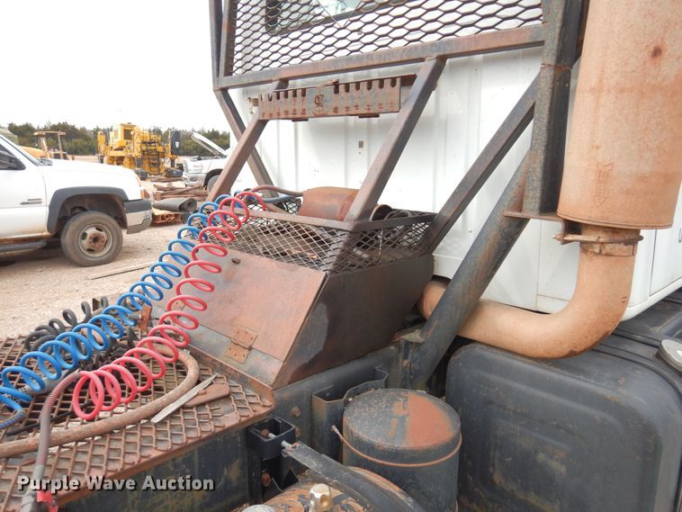 image for item DK4397 1985 International Navistar 2574  semi truck