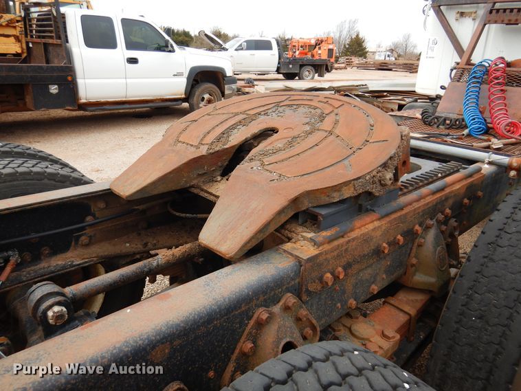 image for item DK4397 1985 International Navistar 2574  semi truck