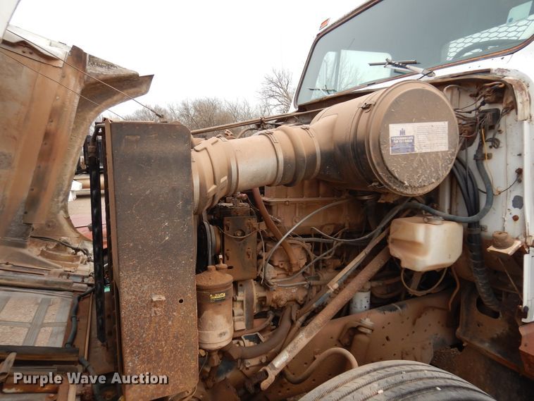 image for item DK4397 1985 International Navistar 2574  semi truck