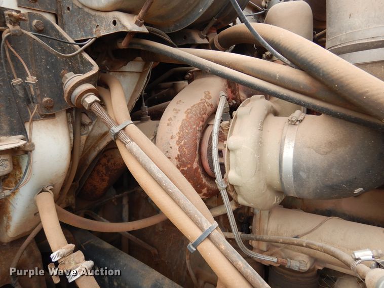 image for item DK4397 1985 International Navistar 2574  semi truck