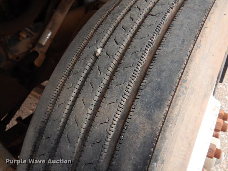 image for item DK4397 1985 International Navistar 2574  semi truck