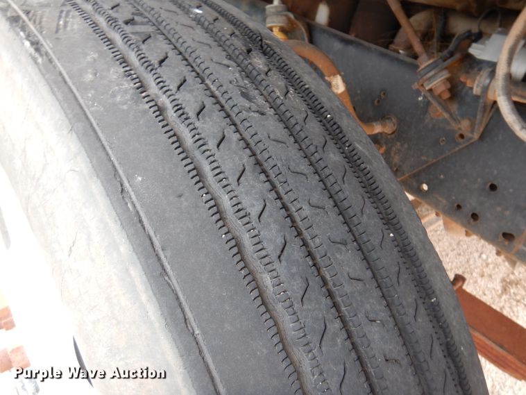 image for item DK4397 1985 International Navistar 2574  semi truck