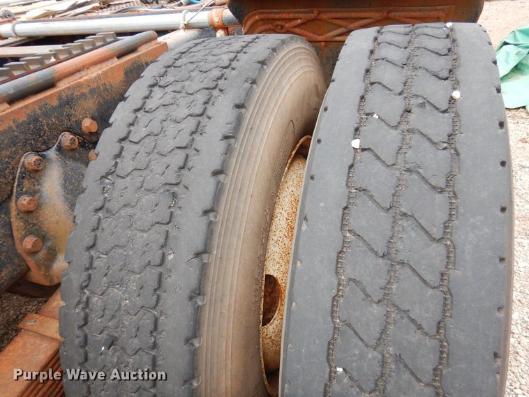 image for item DK4397 1985 International Navistar 2574  semi truck