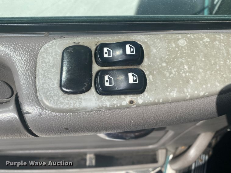 image for item DM3997 2006 Peterbilt 385  semi truck