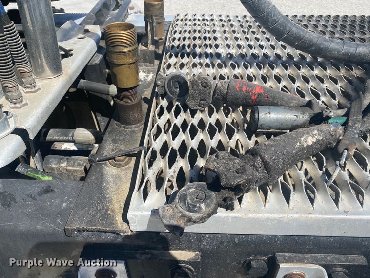 image for item DM3997 2006 Peterbilt 385  semi truck