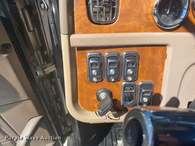 image for item DM3998 2007 Peterbilt 379  semi truck