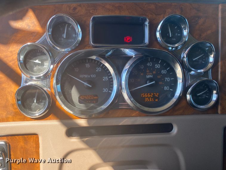 image for item DM3998 2007 Peterbilt 379  semi truck