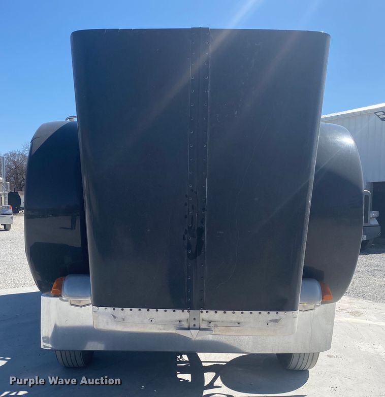 image for item DM3998 2007 Peterbilt 379  semi truck