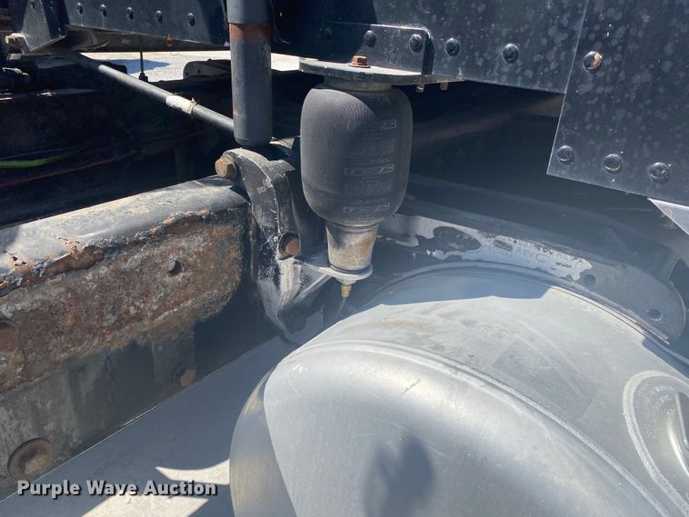 image for item DM3998 2007 Peterbilt 379  semi truck