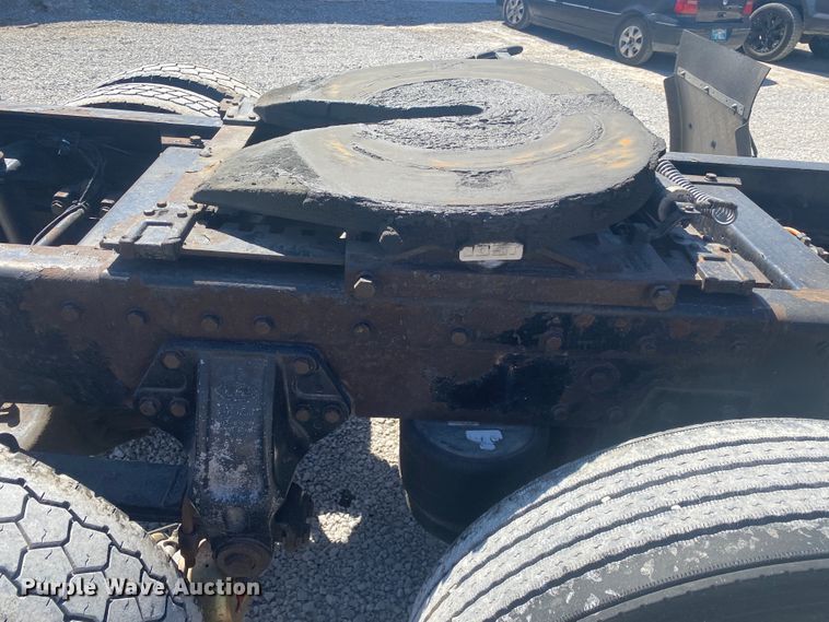 image for item DM3998 2007 Peterbilt 379  semi truck