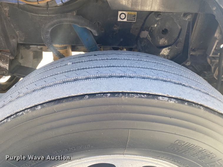 image for item DM3998 2007 Peterbilt 379  semi truck