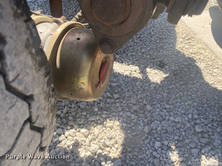 image for item DM3998 2007 Peterbilt 379  semi truck