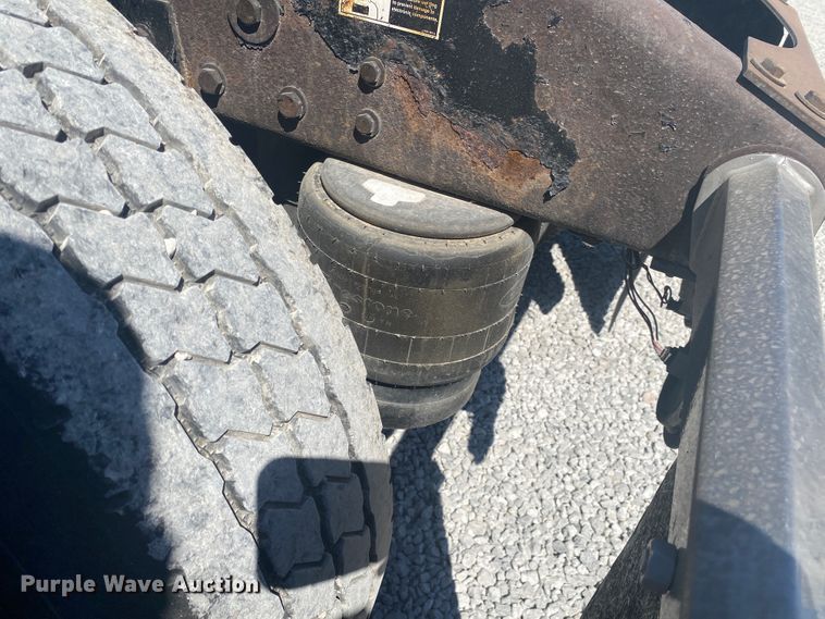 image for item DM3998 2007 Peterbilt 379  semi truck