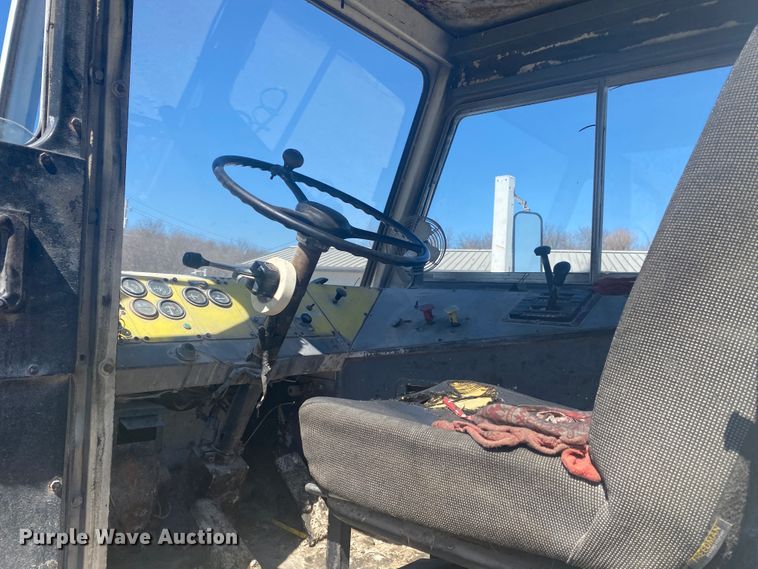 image for item DM3999 1985 Ottawa 30  yard truck