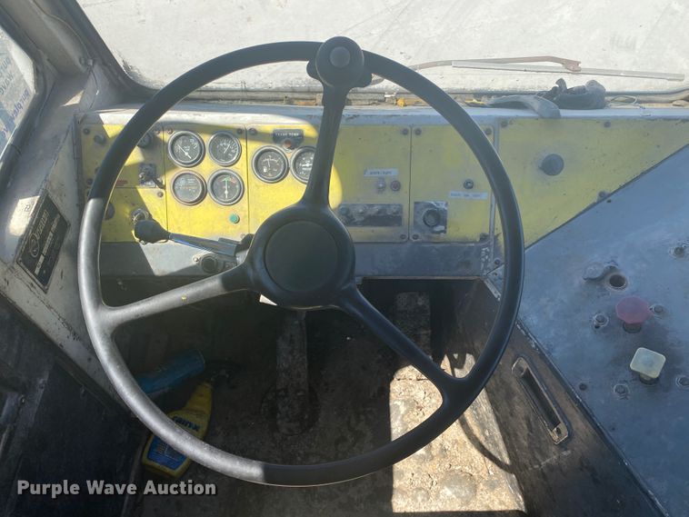 image for item DM3999 1985 Ottawa 30  yard truck