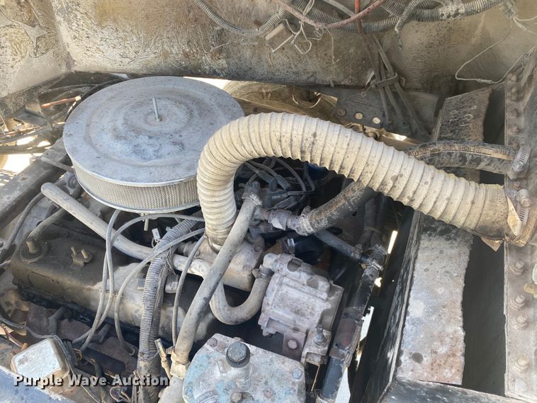 image for item DM3999 1985 Ottawa 30  yard truck