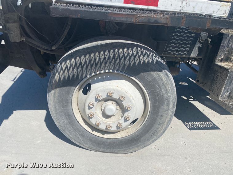 image for item DM3999 1985 Ottawa 30  yard truck