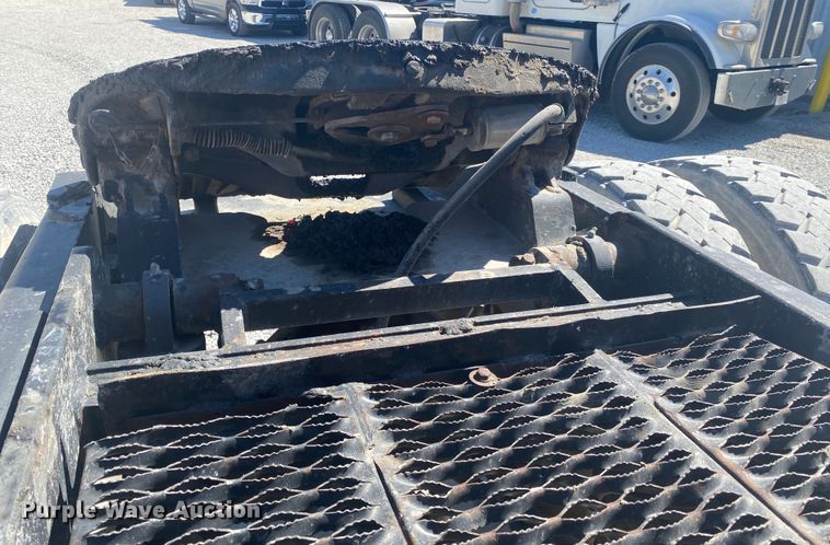 image for item DM3999 1985 Ottawa 30  yard truck