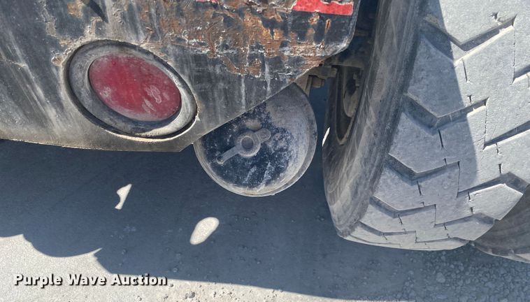 image for item DM3999 1985 Ottawa 30  yard truck