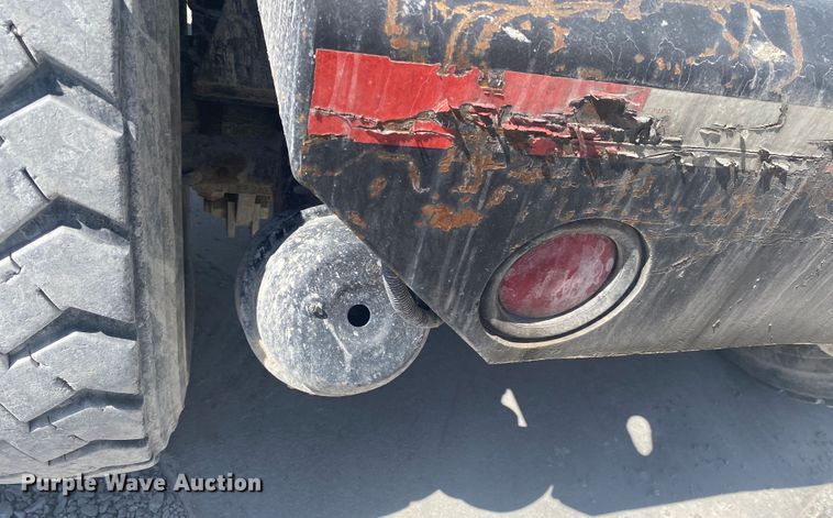 image for item DM3999 1985 Ottawa 30  yard truck