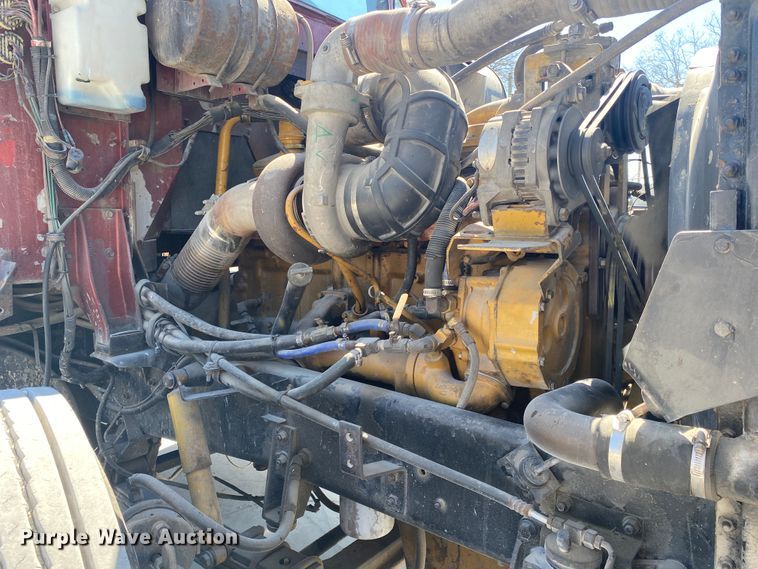 image for item DM4000 1990 International 9400  vacuum truck