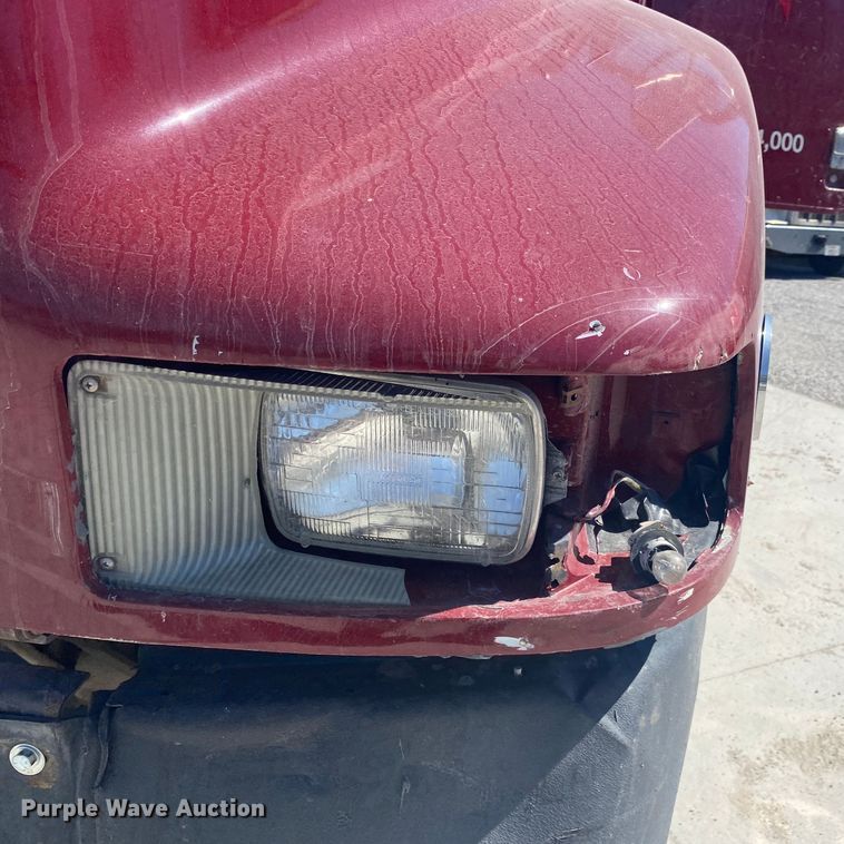 image for item DM4000 1990 International 9400  vacuum truck