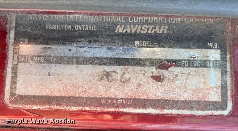 image for item DM4000 1990 International 9400  vacuum truck