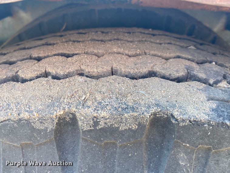 image for item DM4002 1970 Clark  extendable drop deck trailer