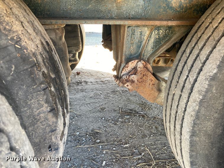 image for item DM4002 1970 Clark  extendable drop deck trailer