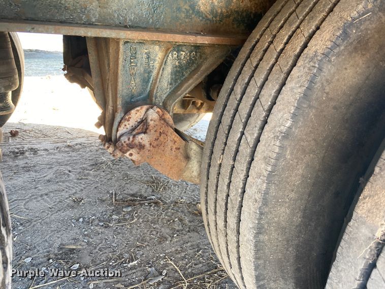 image for item DM4002 1970 Clark  extendable drop deck trailer