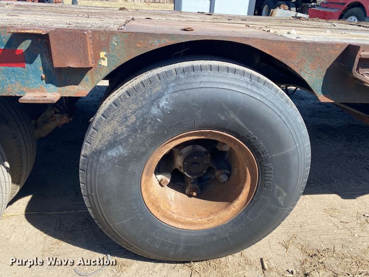 image for item DM4002 1970 Clark  extendable drop deck trailer