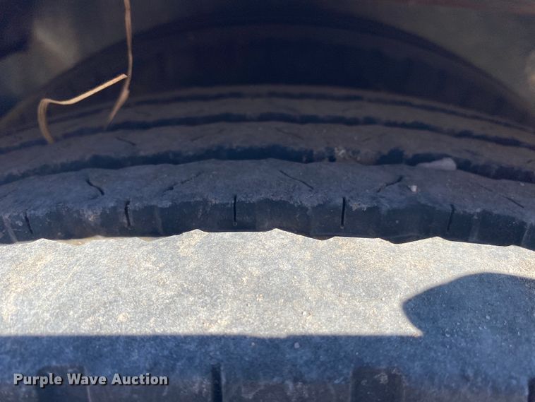 image for item DM4002 1970 Clark  extendable drop deck trailer