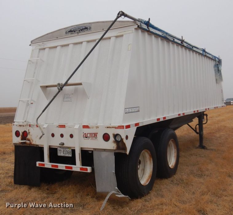 image for item DM5390 1998 Hawkeye  grain trailer