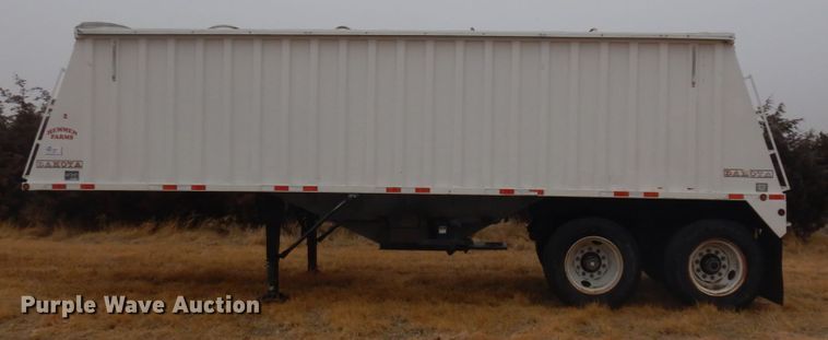 image for item DM5390 1998 Hawkeye  grain trailer