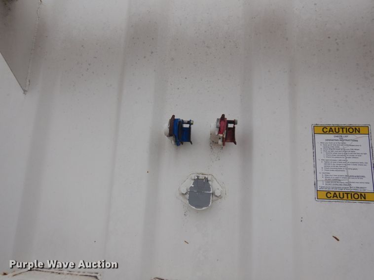 image for item DM5390 1998 Hawkeye  grain trailer