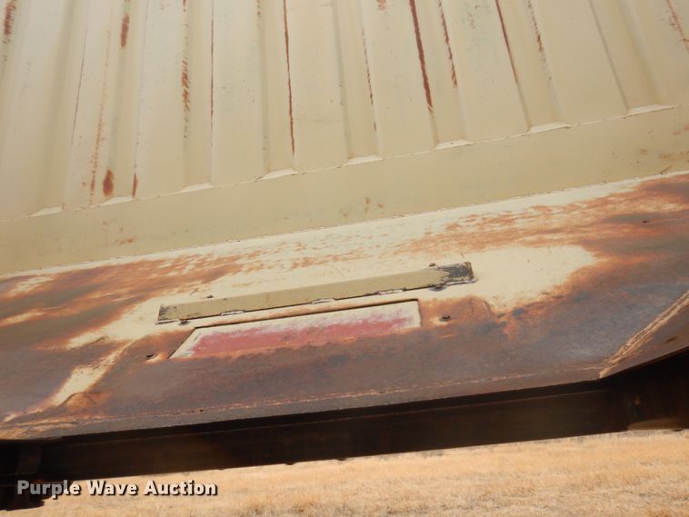 image for item DM5390 1998 Hawkeye  grain trailer